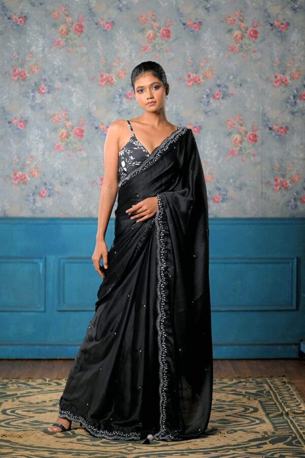 Black Damsel Tissue Saree