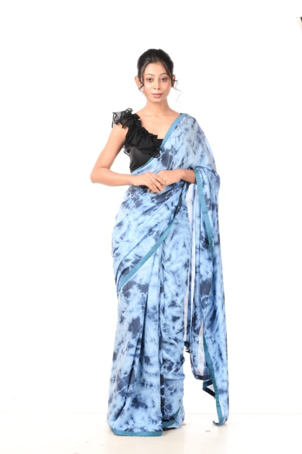 Blue craters (saree)