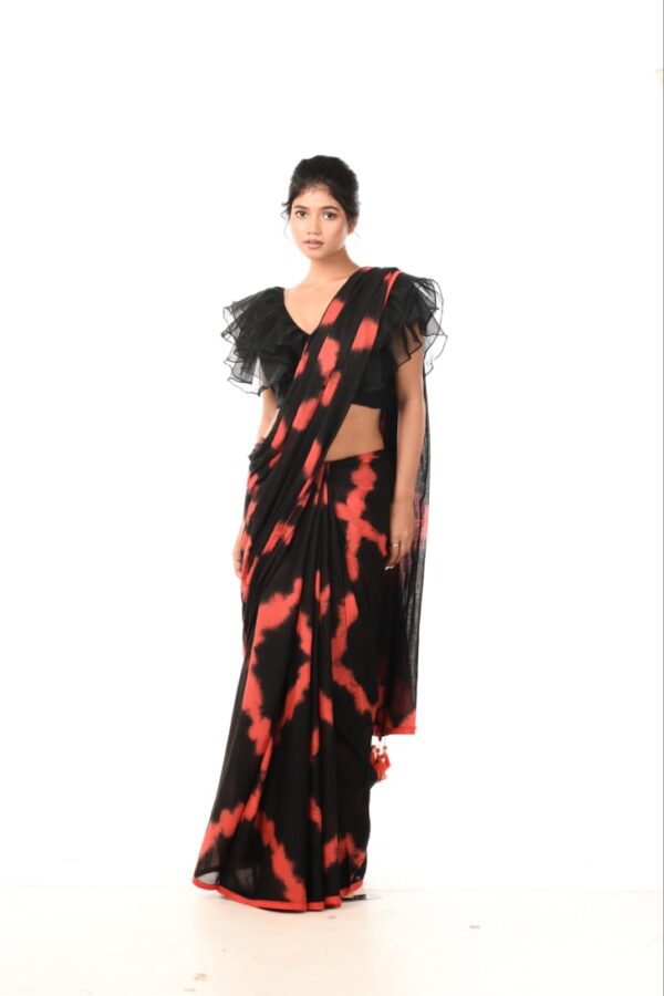 Ladybug black (saree)