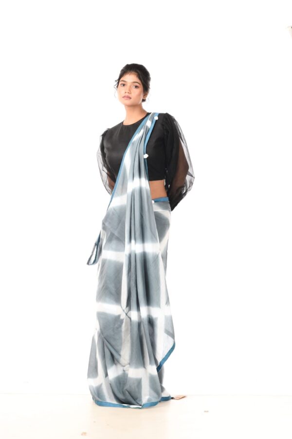 Gray mud (saree)