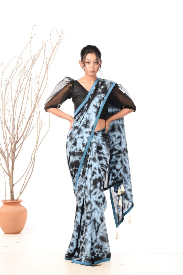 The last sky (saree)